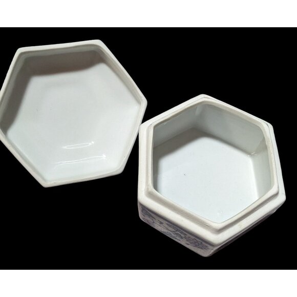 Vintage Floral Blue And White Hexagonal Ceramic Trinket Box - Picture 3 of 10